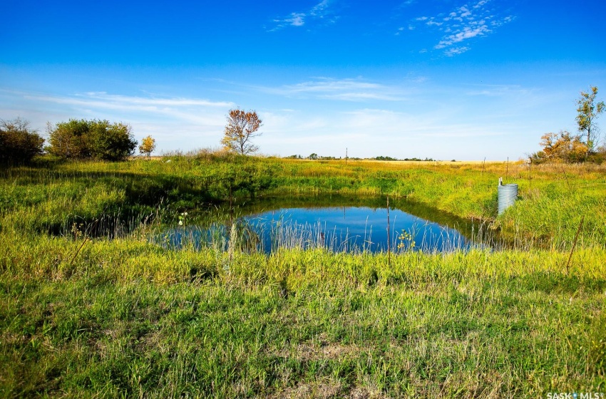 Rural Address, Montmartre Rm No. 126, Saskatchewan S0G 3M0, 3 Bedrooms Bedrooms, 9 Rooms Rooms,1 BathroomBathrooms,Acreage,For Sale,Burrell Acreage,Rural Address,SK963268