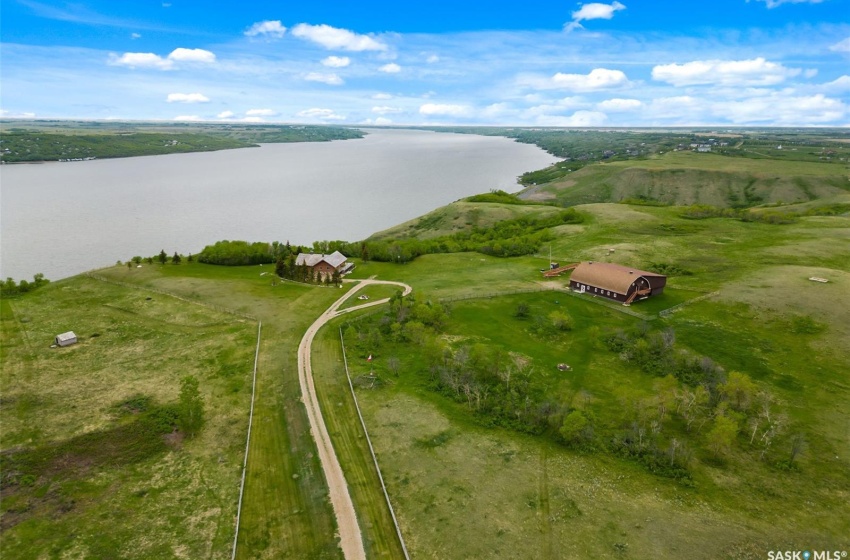 Rural Address, Longlaketon Rm No. 219, Saskatchewan S0G 0W0, 6 Bedrooms Bedrooms, 18 Rooms Rooms,4 BathroomsBathrooms,Acreage,For Sale,Big Brown Barn,Rural Address,SK963364