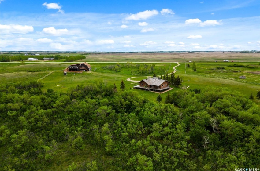 Rural Address, Longlaketon Rm No. 219, Saskatchewan S0G 0W0, 6 Bedrooms Bedrooms, 18 Rooms Rooms,4 BathroomsBathrooms,Acreage,For Sale,Big Brown Barn,Rural Address,SK963364