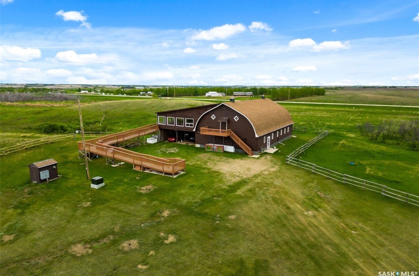 Rural Address, Longlaketon Rm No. 219, Saskatchewan S0G 0W0, 6 Bedrooms Bedrooms, 18 Rooms Rooms,4 BathroomsBathrooms,Acreage,For Sale,Big Brown Barn,Rural Address,SK963364