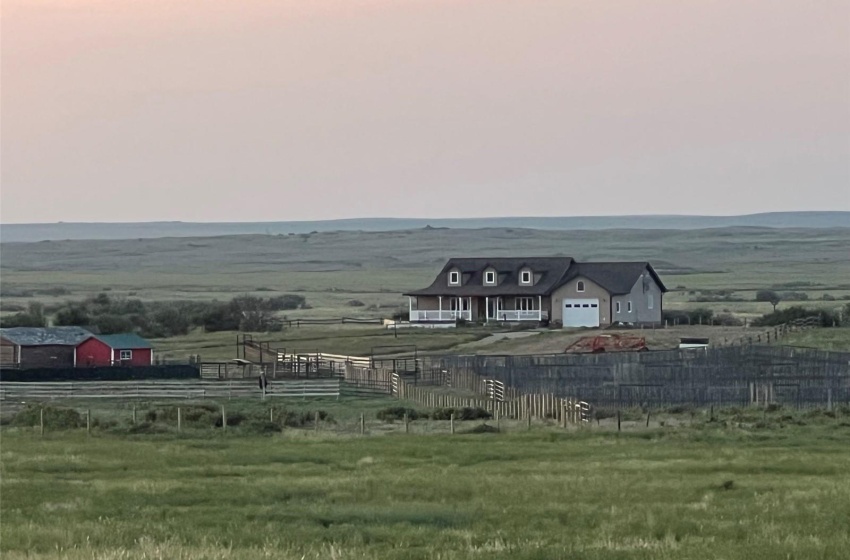 Rural Address, Happyland Rm No. 231, Saskatchewan S0N 1H0, 3 Bedrooms Bedrooms, 11 Rooms Rooms,3 BathroomsBathrooms,Acreage,For Sale,Noble Acreage,Rural Address,SK963456