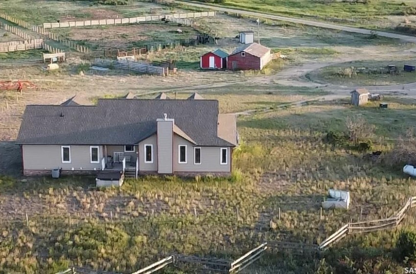 Rural Address, Happyland Rm No. 231, Saskatchewan S0N 1H0, 3 Bedrooms Bedrooms, 11 Rooms Rooms,3 BathroomsBathrooms,Acreage,For Sale,Noble Acreage,Rural Address,SK963456