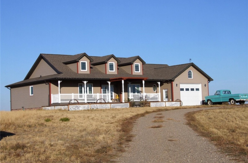 Rural Address, Happyland Rm No. 231, Saskatchewan S0N 1H0, 3 Bedrooms Bedrooms, 11 Rooms Rooms,3 BathroomsBathrooms,Acreage,For Sale,Noble Acreage,Rural Address,SK963456