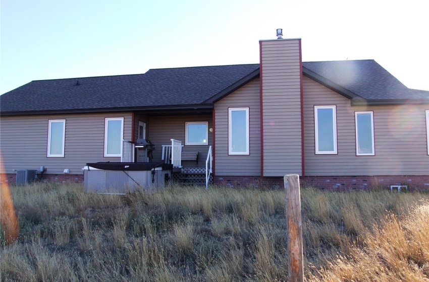 Rural Address, Happyland Rm No. 231, Saskatchewan S0N 1H0, 3 Bedrooms Bedrooms, 11 Rooms Rooms,3 BathroomsBathrooms,Acreage,For Sale,Noble Acreage,Rural Address,SK963456