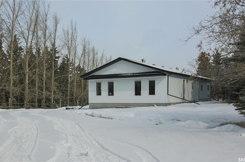 50 7th AVENUE, Qu'Appelle, Saskatchewan S0G 4A0, 3 Bedrooms Bedrooms, 10 Rooms Rooms,2 BathroomsBathrooms,Acreage,For Sale,7th,SK963523