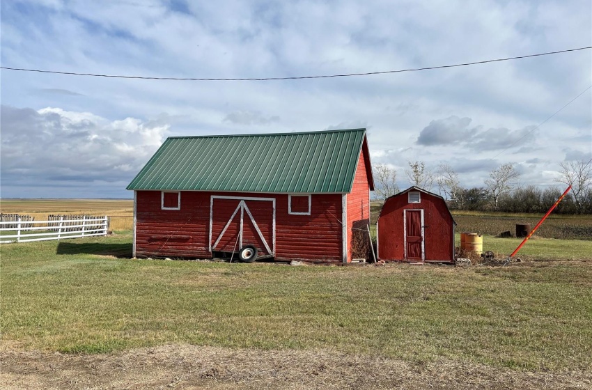 Rural Address, Excelsior Rm No. 166, Saskatchewan S0H 0A8, 2 Bedrooms Bedrooms, 9 Rooms Rooms,1 BathroomBathrooms,Acreage,For Sale,North East Waldeck Acreage,Rural Address,SK947004