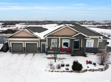 104 Metanczuk ROAD, Aberdeen Rm No. 373, Saskatchewan S7A 0A5, 4 Bedrooms Bedrooms, 14 Rooms Rooms,3 BathroomsBathrooms,Acreage,For Sale,Metanczuk,SK963562