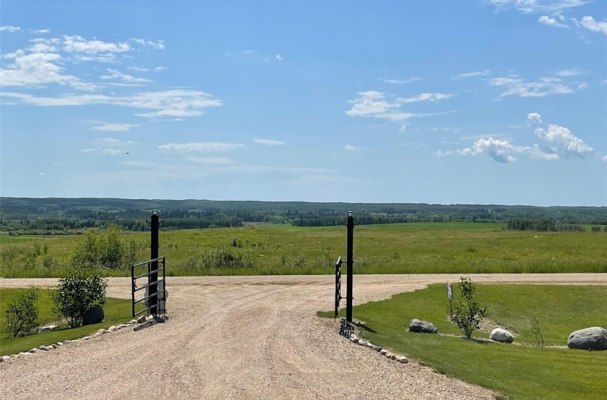 Rural Address, Spiritwood Rm No. 496, Saskatchewan S0J 2G0, 2 Bedrooms Bedrooms, 9 Rooms Rooms,1 BathroomBathrooms,Acreage,For Sale,Amien's Acreage,Rural Address,SK963571