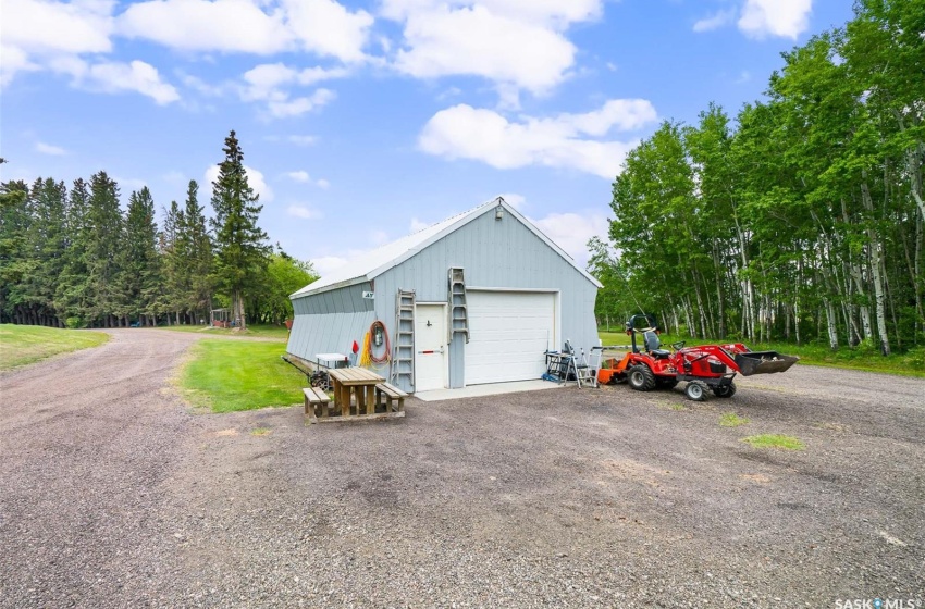 Rural Address, Wilton Rm No. 472, Saskatchewan S0M 1R0, 5 Bedrooms Bedrooms, 16 Rooms Rooms,4 BathroomsBathrooms,Acreage,For Sale,27891 Grid 675 Acreage,Rural Address,SK963654