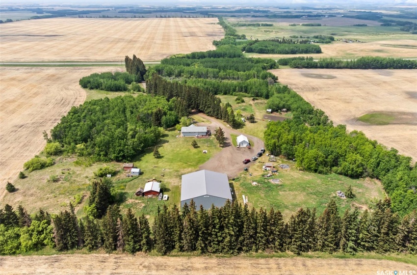 Rural Address, Wilton Rm No. 472, Saskatchewan S0M 1R0, 5 Bedrooms Bedrooms, 16 Rooms Rooms,4 BathroomsBathrooms,Acreage,For Sale,27891 Grid 675 Acreage,Rural Address,SK963654