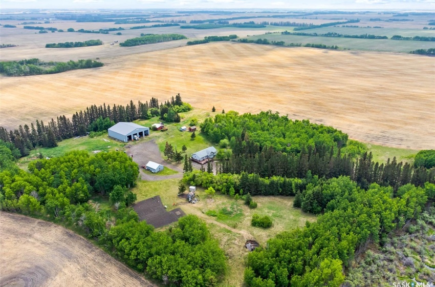 Rural Address, Wilton Rm No. 472, Saskatchewan S0M 1R0, 5 Bedrooms Bedrooms, 16 Rooms Rooms,4 BathroomsBathrooms,Acreage,For Sale,27891 Grid 675 Acreage,Rural Address,SK963654