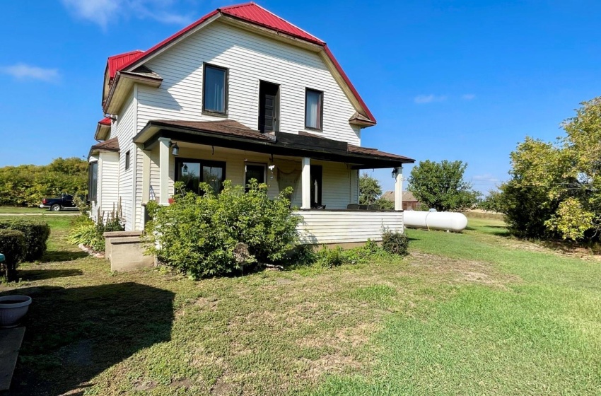 Rural Address, Eagle Creek Rm No. 376, Saskatchewan S0K 0H0, 6 Bedrooms Bedrooms, 16 Rooms Rooms,2 BathroomsBathrooms,Acreage,For Sale,McAvoy Acreage 10 Acres, Arelee,Rural Address,SK945157