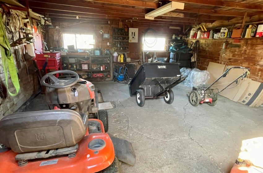 Rural Address, Eagle Creek Rm No. 376, Saskatchewan S0K 0H0, 6 Bedrooms Bedrooms, 16 Rooms Rooms,2 BathroomsBathrooms,Acreage,For Sale,McAvoy Acreage 10 Acres, Arelee,Rural Address,SK945157