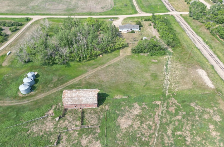 802 Hall STREET, Loreburn Rm No. 254, Saskatchewan S0H 2S0, 4 Bedrooms Bedrooms, 13 Rooms Rooms,2 BathroomsBathrooms,Acreage,For Sale,Hall,SK963886