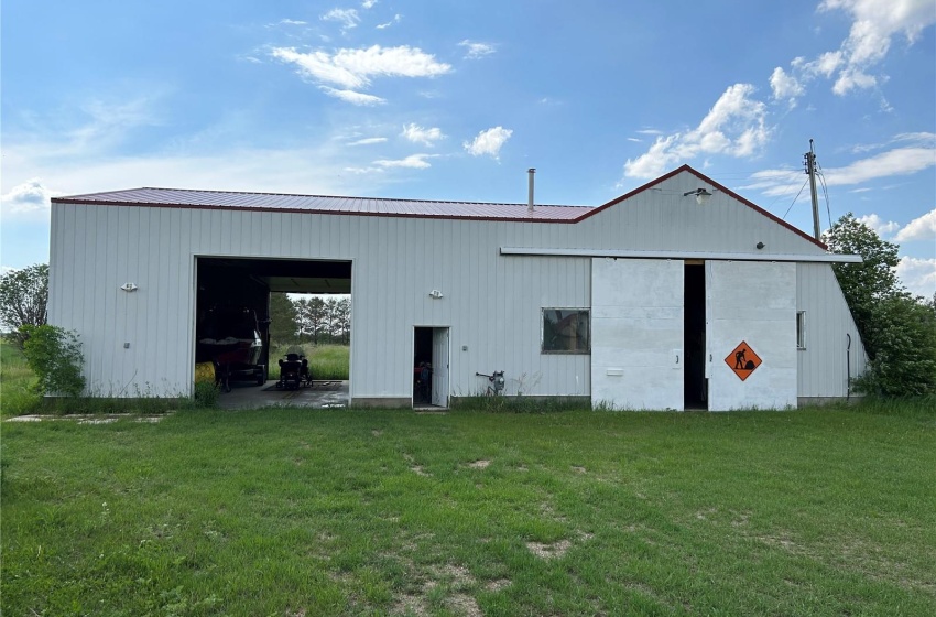 Rural Address, Corman Park Rm No. 344, Saskatchewan S0K 2T0, 4 Bedrooms Bedrooms, 19 Rooms Rooms,4 BathroomsBathrooms,Acreage,For Sale,Martensville Acreage,Rural Address,SK932781