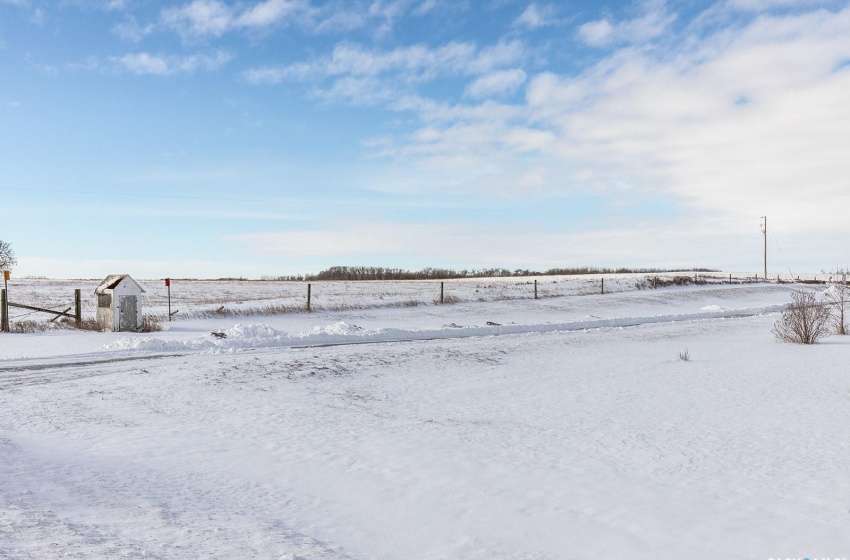 Rural Address, Vanscoy Rm No. 345, Saskatchewan S0L 3J0, 4 Bedrooms Bedrooms, 15 Rooms Rooms,2 BathroomsBathrooms,Acreage,For Sale,Slaferek Acreage,Rural Address,SK965011