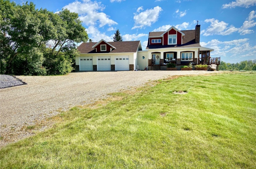 Rural Address, Fertile Belt Rm No. 183, Saskatchewan S0A 3Y0, 4 Bedrooms Bedrooms, 14 Rooms Rooms,4 BathroomsBathrooms,Acreage,For Sale,Solitude Acres,Rural Address,SK964992