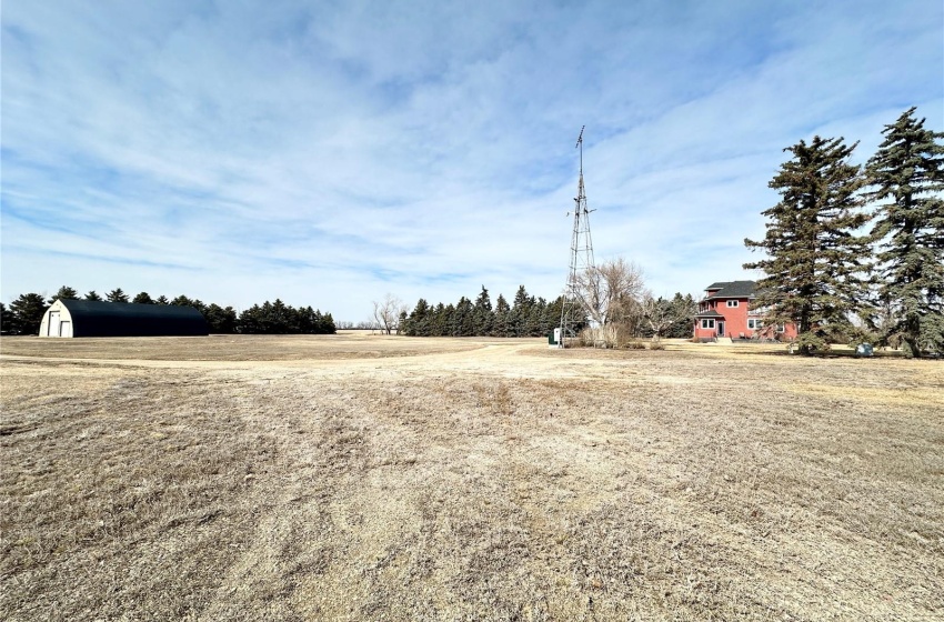 Rural Address, Weyburn Rm No. 67, Saskatchewan S4H 3N8, 4 Bedrooms Bedrooms, 19 Rooms Rooms,2 BathroomsBathrooms,Acreage,For Sale,Weyburn Acreage,Rural Address,SK965099