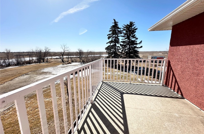 Rural Address, Weyburn Rm No. 67, Saskatchewan S4H 3N8, 4 Bedrooms Bedrooms, 19 Rooms Rooms,2 BathroomsBathrooms,Acreage,For Sale,Weyburn Acreage,Rural Address,SK965099