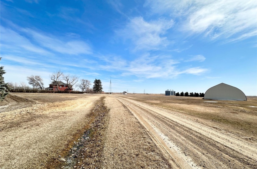 Rural Address, Weyburn Rm No. 67, Saskatchewan S4H 3N8, 4 Bedrooms Bedrooms, 19 Rooms Rooms,2 BathroomsBathrooms,Acreage,For Sale,Weyburn Acreage,Rural Address,SK965099