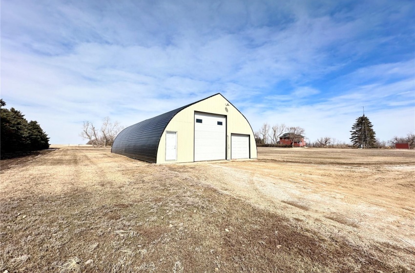 Rural Address, Weyburn Rm No. 67, Saskatchewan S4H 3N8, 4 Bedrooms Bedrooms, 19 Rooms Rooms,2 BathroomsBathrooms,Acreage,For Sale,Weyburn Acreage,Rural Address,SK965099