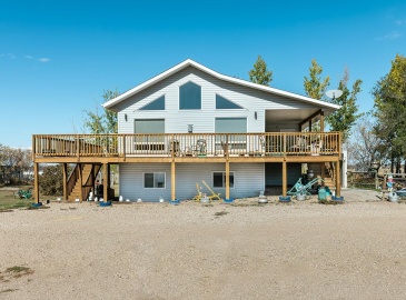 Rural Address, Grandora, Saskatchewan S0L 3J0, 4 Bedrooms Bedrooms, 16 Rooms Rooms,3 BathroomsBathrooms,Acreage,For Sale,Jackson Acreage,Rural Address,SK963747