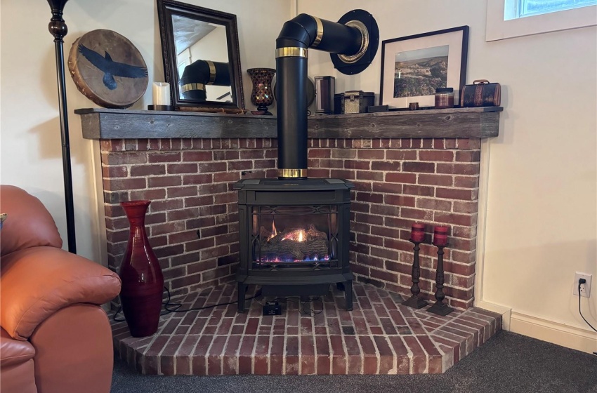 Room details with a gas stove