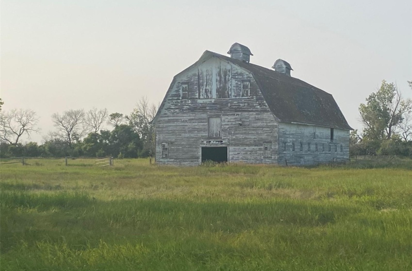 Rural Address, Craik Rm No. 222, Saskatchewan S0G 0V0, 4 Bedrooms Bedrooms, 12 Rooms Rooms,2 BathroomsBathrooms,Acreage,For Sale,Birrell Acreage,Rural Address,SK965180