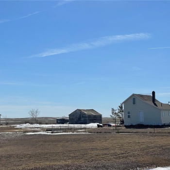 Rural Address, Kindersley Rm No. 290, Saskatchewan S0L 1S0, 4 Bedrooms Bedrooms, 9 Rooms Rooms,1 BathroomBathrooms,Acreage,For Sale,Sampson Acreage,Rural Address,SK965204