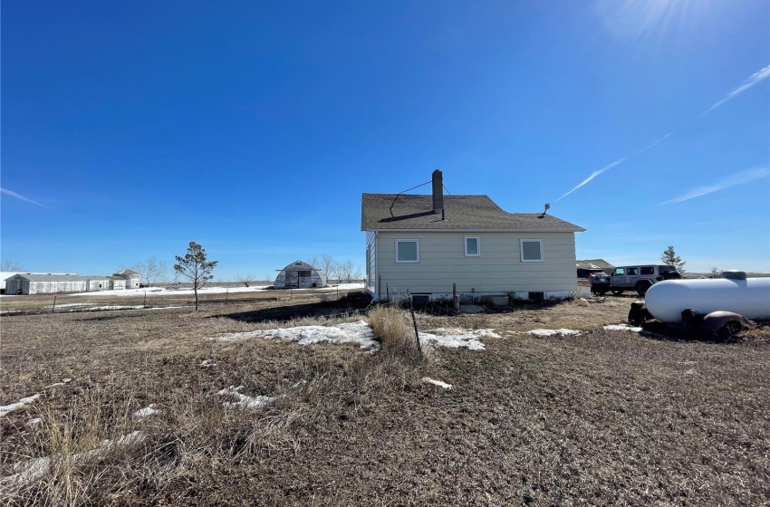 Rural Address, Kindersley Rm No. 290, Saskatchewan S0L 1S0, 4 Bedrooms Bedrooms, 9 Rooms Rooms,1 BathroomBathrooms,Acreage,For Sale,Sampson Acreage,Rural Address,SK965204