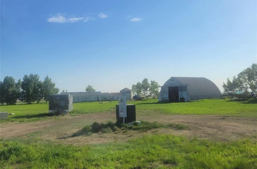 Rural Address, Kindersley Rm No. 290, Saskatchewan S0L 1S0, 4 Bedrooms Bedrooms, 9 Rooms Rooms,1 BathroomBathrooms,Acreage,For Sale,Sampson Acreage,Rural Address,SK965204