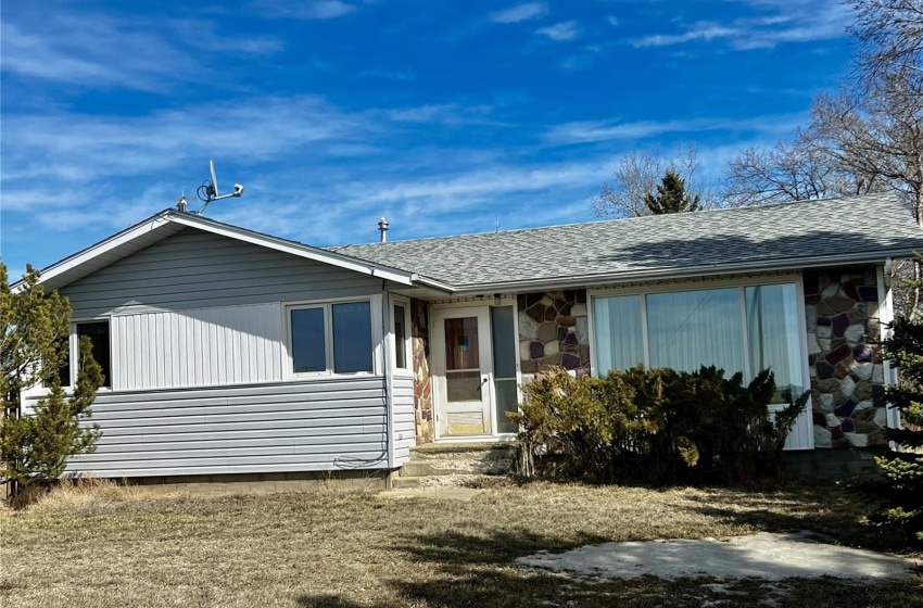 Rural Address, Riverside Rm No. 168, Saskatchewan S0N 1X0, 4 Bedrooms Bedrooms, 14 Rooms Rooms,3 BathroomsBathrooms,Acreage,For Sale,Success Acreage,Rural Address,SK965205