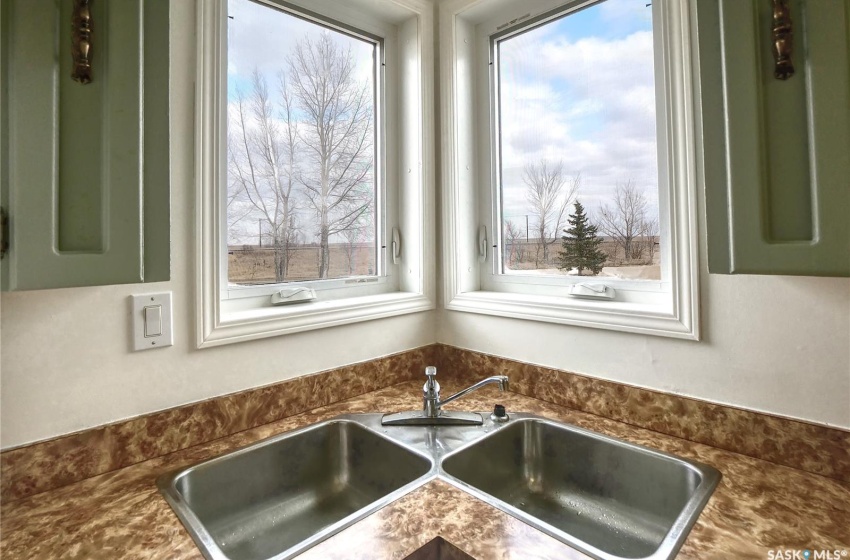 Rural Address, Redburn Rm No. 130, Saskatchewan S0G 4H0, 3 Bedrooms Bedrooms, 9 Rooms Rooms,1 BathroomBathrooms,Acreage,For Sale,Elsworth Acres,Rural Address,SK965257