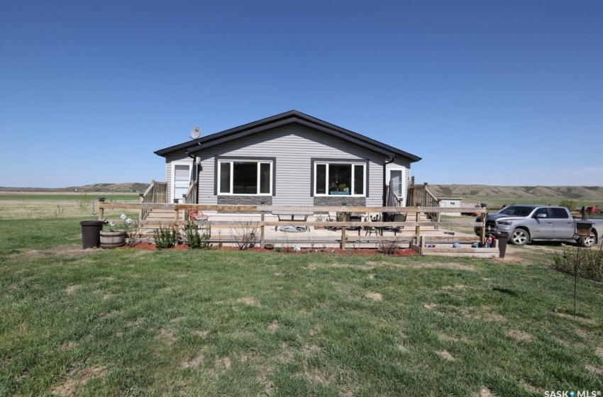 Rural Address, Lumsden Rm No. 189, Saskatchewan S0G 0W0, 3 Bedrooms Bedrooms, 11 Rooms Rooms,2 BathroomsBathrooms,Acreage,For Sale,Ludwig Acreage,Rural Address,SK965302