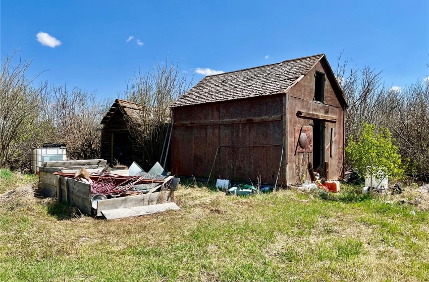 Rural Address, Cupar Rm No. 218, Saskatchewan S0G 0Y0, 3 Bedrooms Bedrooms, 13 Rooms Rooms,3 BathroomsBathrooms,Acreage,For Sale,Fairy Hill Acreage - 9.98 Acres,Rural Address,SK959334