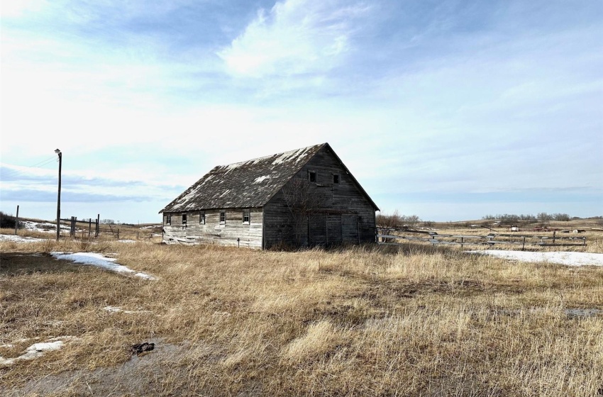 Rural Address, Lost River Rm No. 313, Saskatchewan TBA, 4 Bedrooms Bedrooms, 7 Rooms Rooms,1 BathroomBathrooms,Acreage,For Sale,David Renny Estate,Rural Address,SK965390