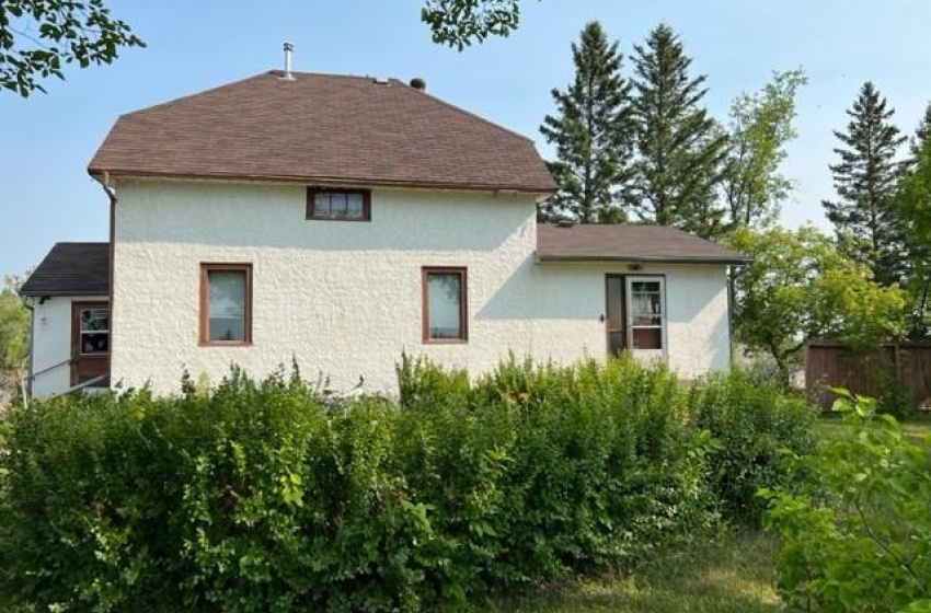 Rural Address, Esterhazy, Saskatchewan S0A 0X0, 3 Bedrooms Bedrooms, 17 Rooms Rooms,3 BathroomsBathrooms,Acreage,For Sale,Honey House Acreage,Rural Address,SK938456