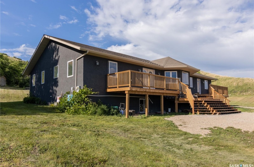 Rural Address, West End, Saskatchewan S0A 3Y0, 4 Bedrooms Bedrooms, 20 Rooms Rooms,2 BathroomsBathrooms,Acreage,For Sale,Kuzub Acreage,Rural Address,SK958450