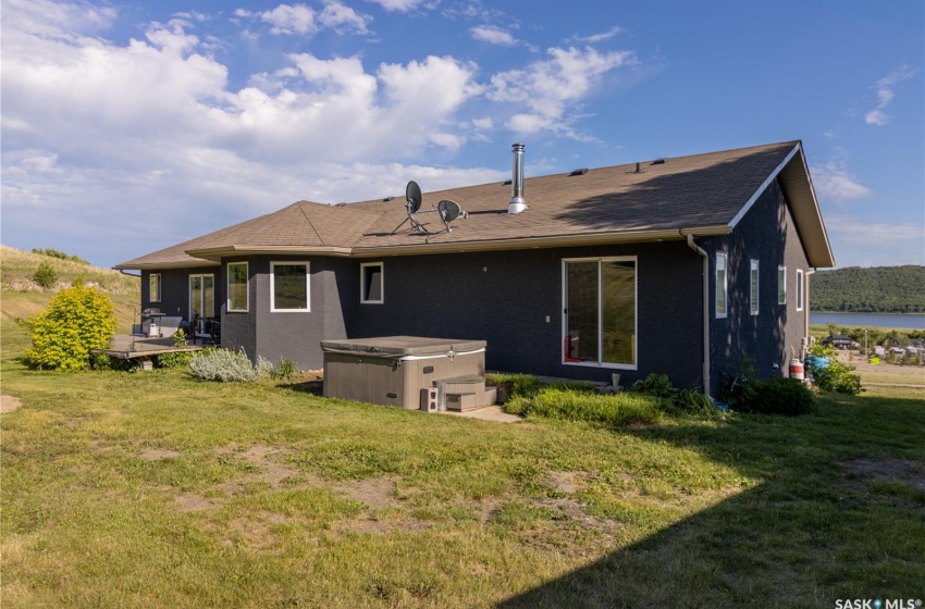 Rural Address, West End, Saskatchewan S0A 3Y0, 4 Bedrooms Bedrooms, 20 Rooms Rooms,2 BathroomsBathrooms,Acreage,For Sale,Kuzub Acreage,Rural Address,SK958450