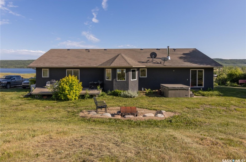 Rural Address, West End, Saskatchewan S0A 3Y0, 4 Bedrooms Bedrooms, 20 Rooms Rooms,2 BathroomsBathrooms,Acreage,For Sale,Kuzub Acreage,Rural Address,SK958450