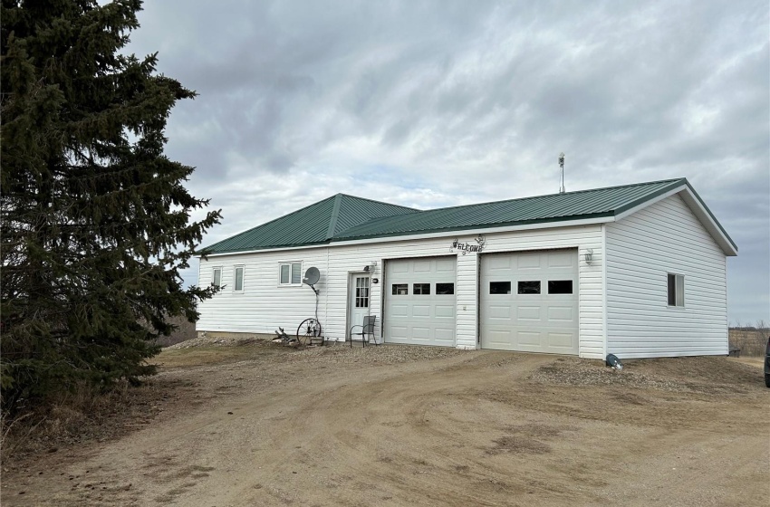 Rural Address, Wolverine Rm No. 340, Saskatchewan S0K 2A0, 4 Bedrooms Bedrooms, 12 Rooms Rooms,2 BathroomsBathrooms,Acreage,For Sale,Poth Acreage,Rural Address,SK966004