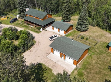 Rural Address, Turtle Lake, Saskatchewan S0M 1J0, 4 Bedrooms Bedrooms, 16 Rooms Rooms,3 BathroomsBathrooms,Acreage,For Sale,Green Acres Acreage,Rural Address,SK967897