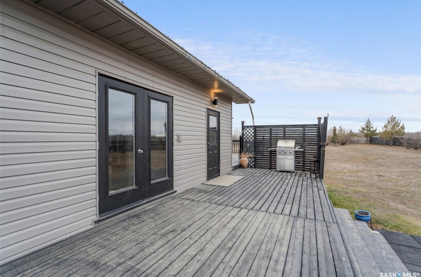 Rural Address, Montrose Rm No. 315, Saskatchewan S0L 0P0, 3 Bedrooms Bedrooms, 10 Rooms Rooms,2 BathroomsBathrooms,Acreage,For Sale,LR Acreage,Rural Address,SK988480