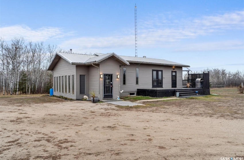 Rural Address, Montrose Rm No. 315, Saskatchewan S0L 0P0, 3 Bedrooms Bedrooms, 10 Rooms Rooms,2 BathroomsBathrooms,Acreage,For Sale,LR Acreage,Rural Address,SK988480