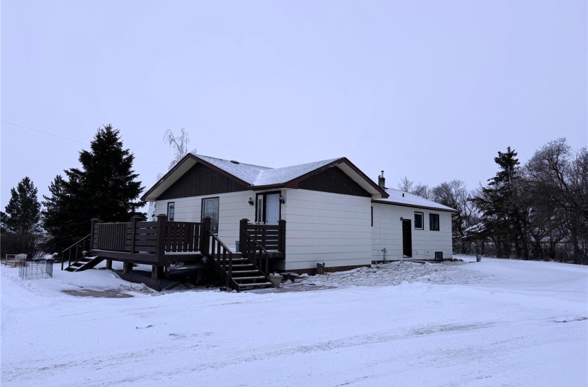 Rural Address, Leroy Rm No. 339, Saskatchewan S0K 2P0, 3 Bedrooms Bedrooms, 14 Rooms Rooms,3 BathroomsBathrooms,Acreage,For Sale,Neufeld Acreage,Rural Address,SK988661