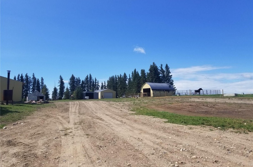 Rural Address, Buffalo Rm No. 409, Saskatchewan S0K 4W0, 5 Bedrooms Bedrooms, 15 Rooms Rooms,2 BathroomsBathrooms,Acreage,For Sale,Phippen Acreage,Rural Address,SK988826