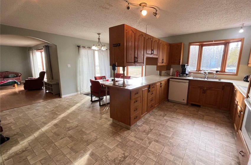 Rural Address, Buffalo Rm No. 409, Saskatchewan S0K 4W0, 5 Bedrooms Bedrooms, 15 Rooms Rooms,2 BathroomsBathrooms,Acreage,For Sale,Phippen Acreage,Rural Address,SK988826