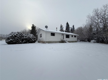 Rural Address, Meadow Lake Rm No.588, Saskatchewan S9X 1Y5, 4 Bedrooms Bedrooms, 13 Rooms Rooms,2 BathroomsBathrooms,Acreage,For Sale,10 acres SE of Meadow Lake,Rural Address,SK988951