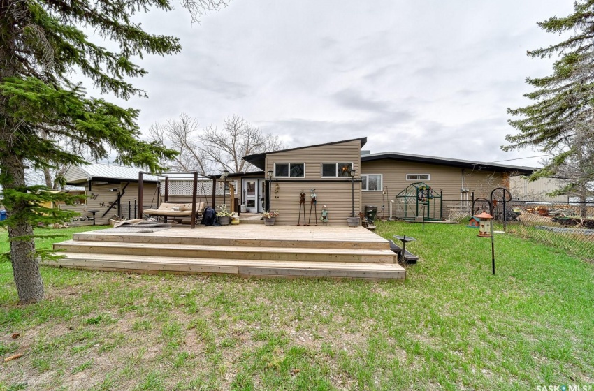 Rural Address, Chaplin, Saskatchewan S0H 0V0, 4 Bedrooms Bedrooms, 18 Rooms Rooms,2 BathroomsBathrooms,Acreage,For Sale,Deering Acreage,Rural Address,SK969153