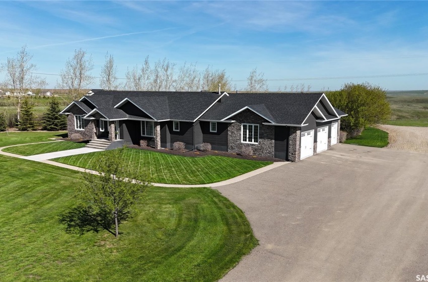 Rural Address, Swift Current Rm No. 137, Saskatchewan S9H 3X1, 5 Bedrooms Bedrooms, 19 Rooms Rooms,4 BathroomsBathrooms,Acreage,For Sale,Gering Acreage Swift Current,Rural Address,SK969512